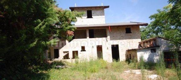 4 bedrooms House in Castel di Lama, Italy No. 118824 3