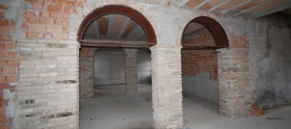 4 bedrooms House in Castel di Lama, Italy No. 118824 7