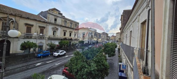 3 bedrooms House in Giarre, Italy No. 370026 4