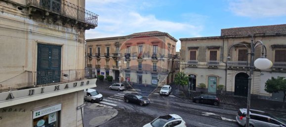 3 bedrooms House in Giarre, Italy No. 370026 5