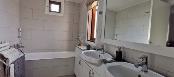 4 chambres propriété commerciale à vendre à Paphos, Cyprus № 9649 13