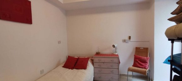 4 chambres propriété commerciale à vendre à Paphos, Cyprus № 9649 8