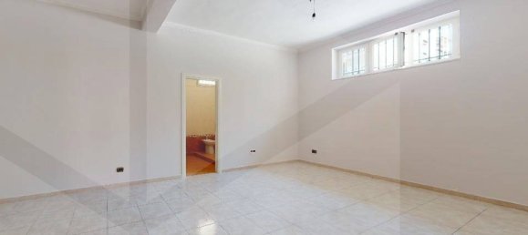 4غرفة منزل في Arzano, Italy رقم 18537 18