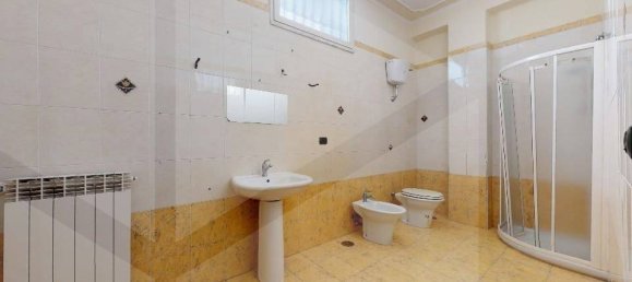 4غرفة منزل في Arzano, Italy رقم 18537 23