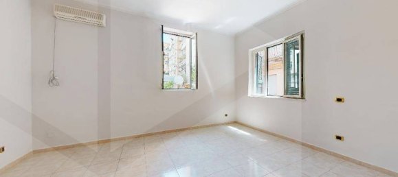 4غرفة منزل في Arzano, Italy رقم 18537 5