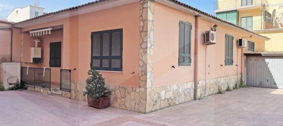 4غرفة منزل في Arzano, Italy رقم 18537 25