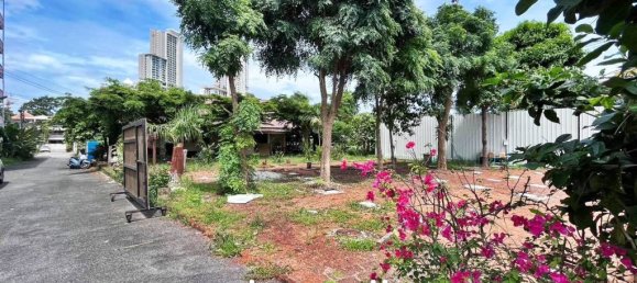 1184m² Commercial property in Pattaya, Thailand No. 15550 10