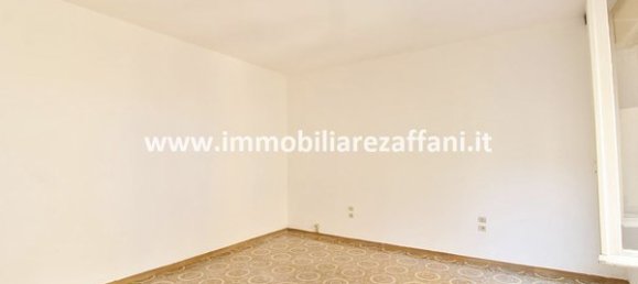 3-salle Appartement à Canegrate, Italy No. 69230 11