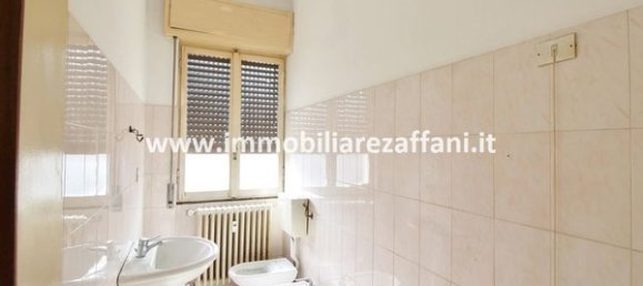 3-salle Appartement à Canegrate, Italy No. 69230 12