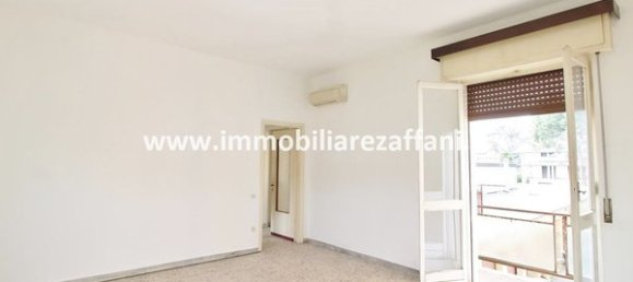 3-salle Appartement à Canegrate, Italy No. 69230 20
