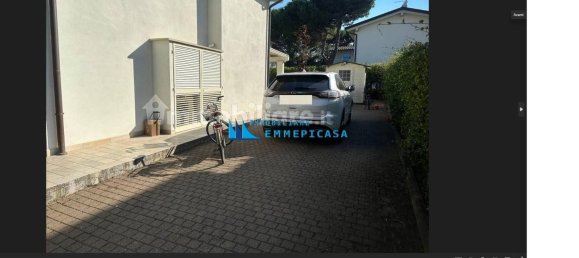 3 bedrooms Villa in Montignoso, Italy No. 142512 4