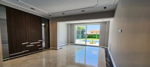 Villa 5+2 in Istanbul, Turkey No. 24706 12