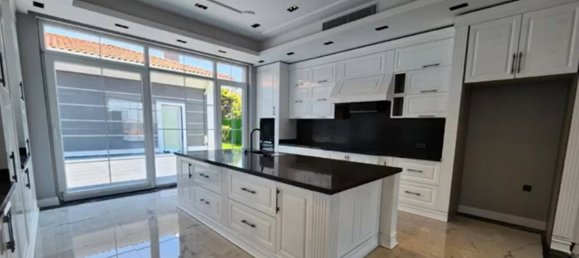 Villa 5+2 in Istanbul, Turkey No. 24706 6