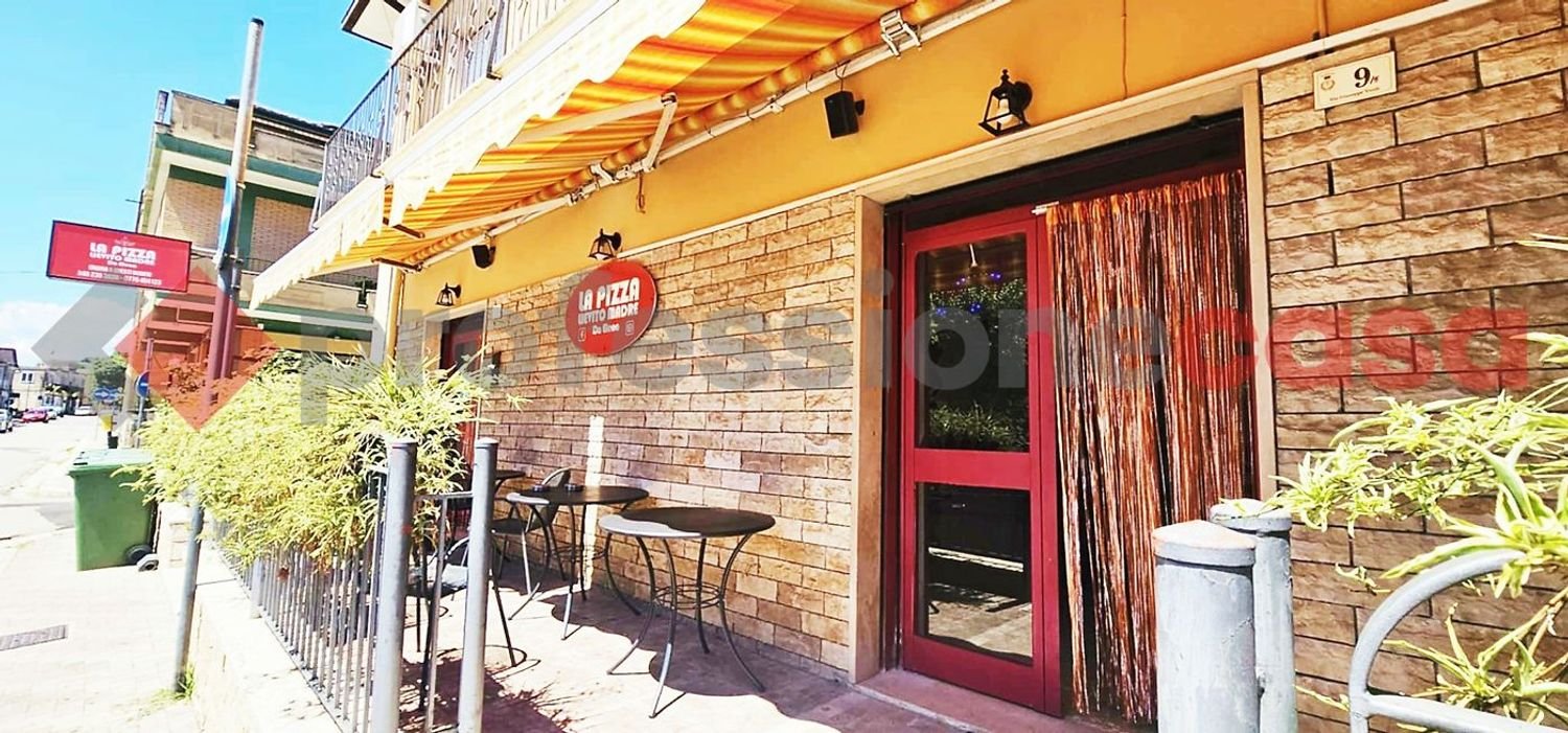 Gewerbliche Immobilie in Piedimonte San Germano, Italy 70m², Nr. 289914