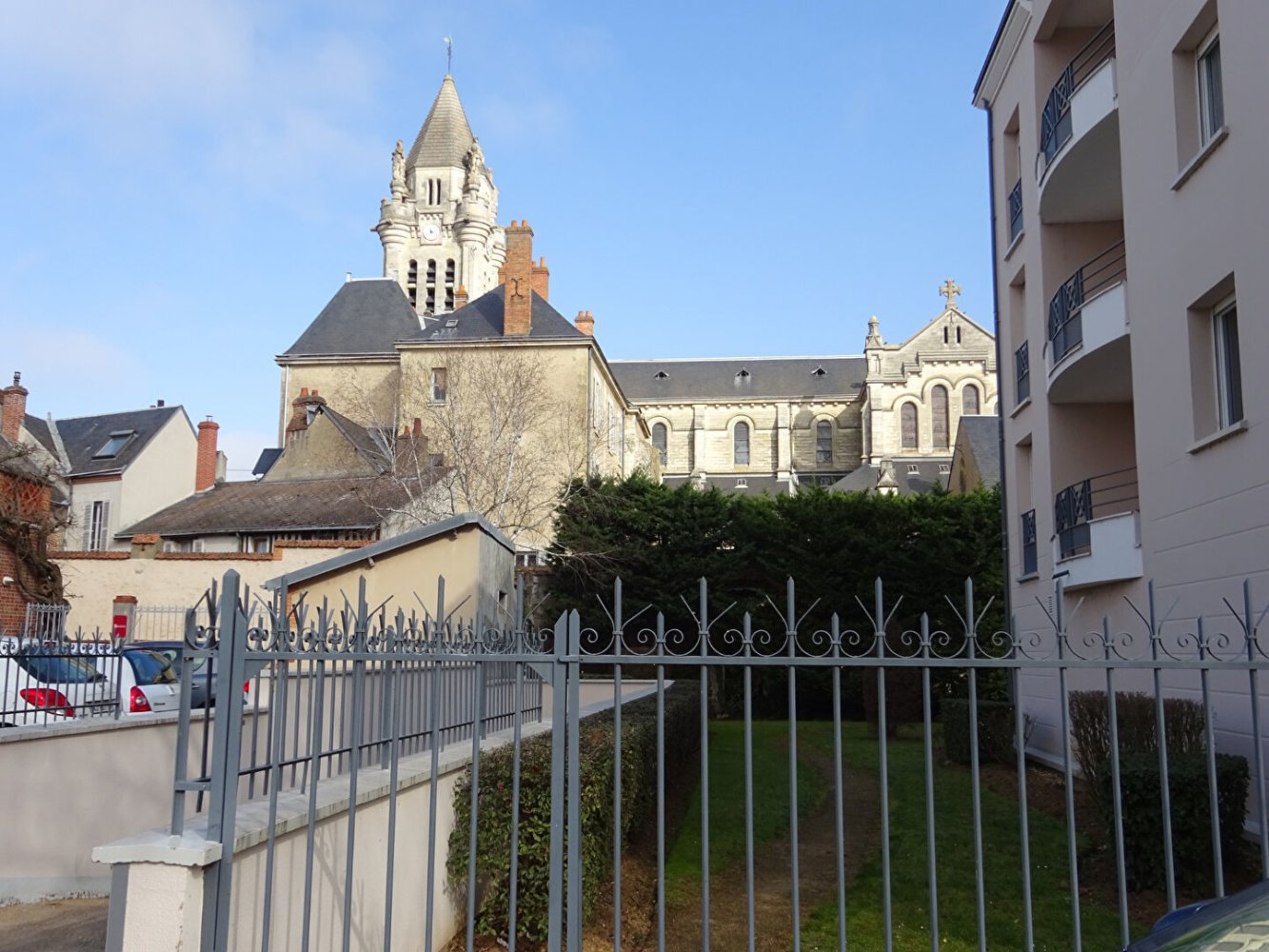 Apartamento de 2 dormitorios en Orleans, France No. 40330