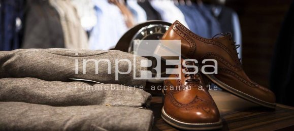 70m² Office in Montebelluna, Italy No. 196166 8