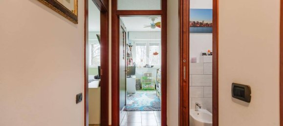 3 bedrooms Apartment in Milan, Italy No. 247830 17