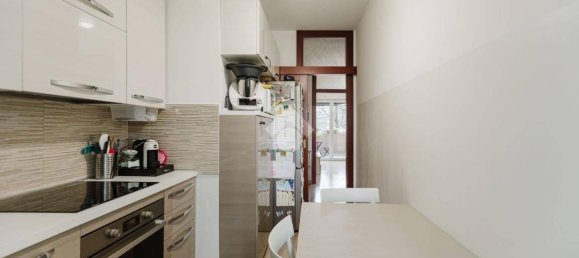 3 bedrooms Apartment in Milan, Italy No. 247830 13