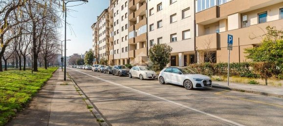 3 bedrooms Apartment in Milan, Italy No. 247830 28