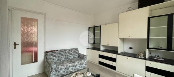 3 rooms Apartment in San Mauro Torinese, Italy No. 6558 3