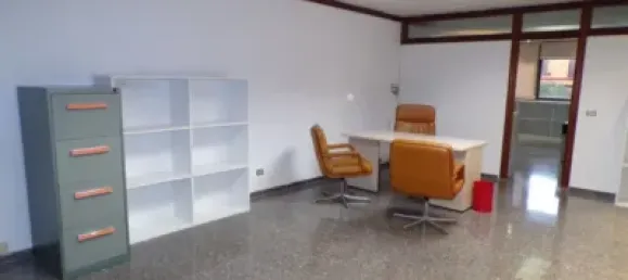 140m² Office in Castellon de la Plana, Spain No. 106095 2