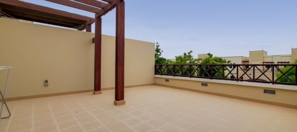 4 bedrooms Villa in Mudon, UAE No. 4536 7