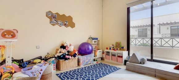 4 bedrooms Villa in Mudon, UAE No. 4536 4