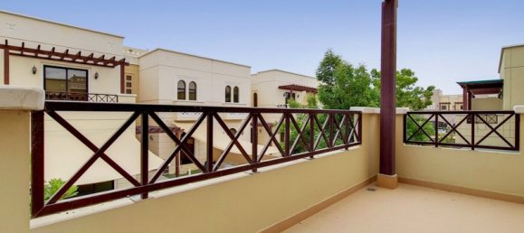4 bedrooms Villa in Mudon, UAE No. 4536 6