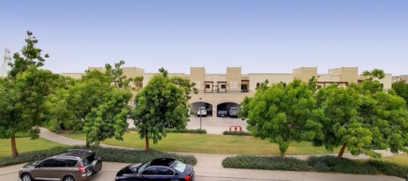 4 bedrooms Villa in Mudon, UAE No. 4536 8