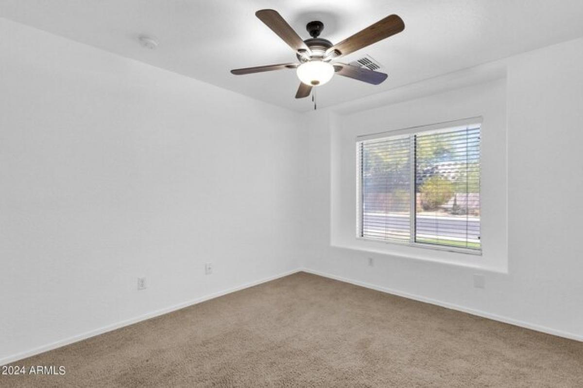 3 bedrooms House in Glendale, USA No. 218447