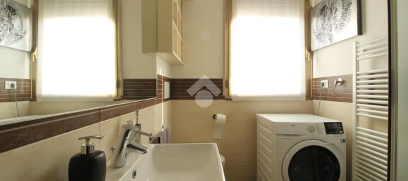 2 rooms Apartment in Bologna, Italy No. 25208 14