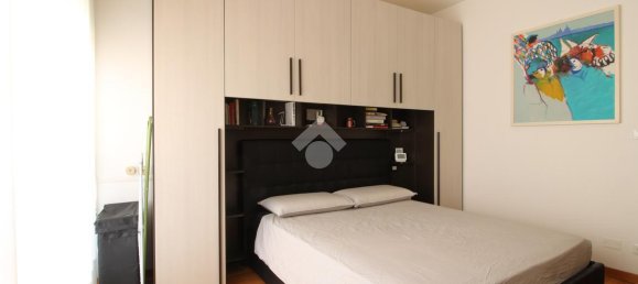 2 rooms Apartment in Bologna, Italy No. 25208 12