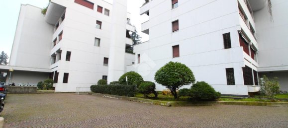 2 rooms Apartment in Bologna, Italy No. 25208 17