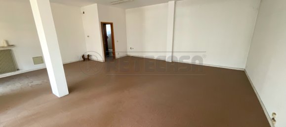 Propriété commerciale à Udine, Italy 59m² No. 147581 7