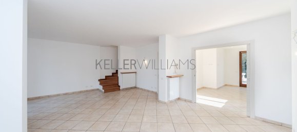 5غرفة منزل في Lomazzo, Italy رقم 207296 4