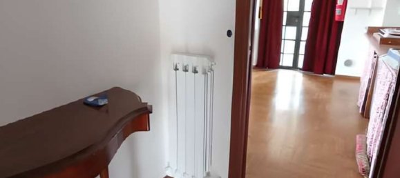 3-salle Appartement à Vertemate con Minoprio, Italy No. 6801 15
