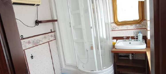 3-salle Appartement à Vertemate con Minoprio, Italy No. 6801 3