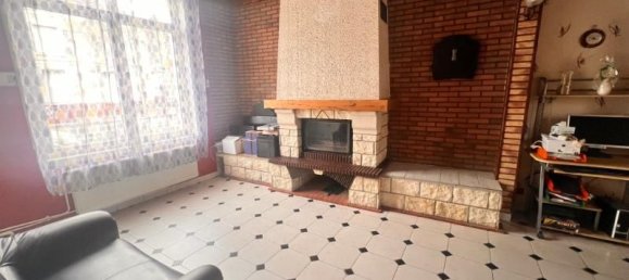 4 bedrooms House in Calais, France No. 330007 2