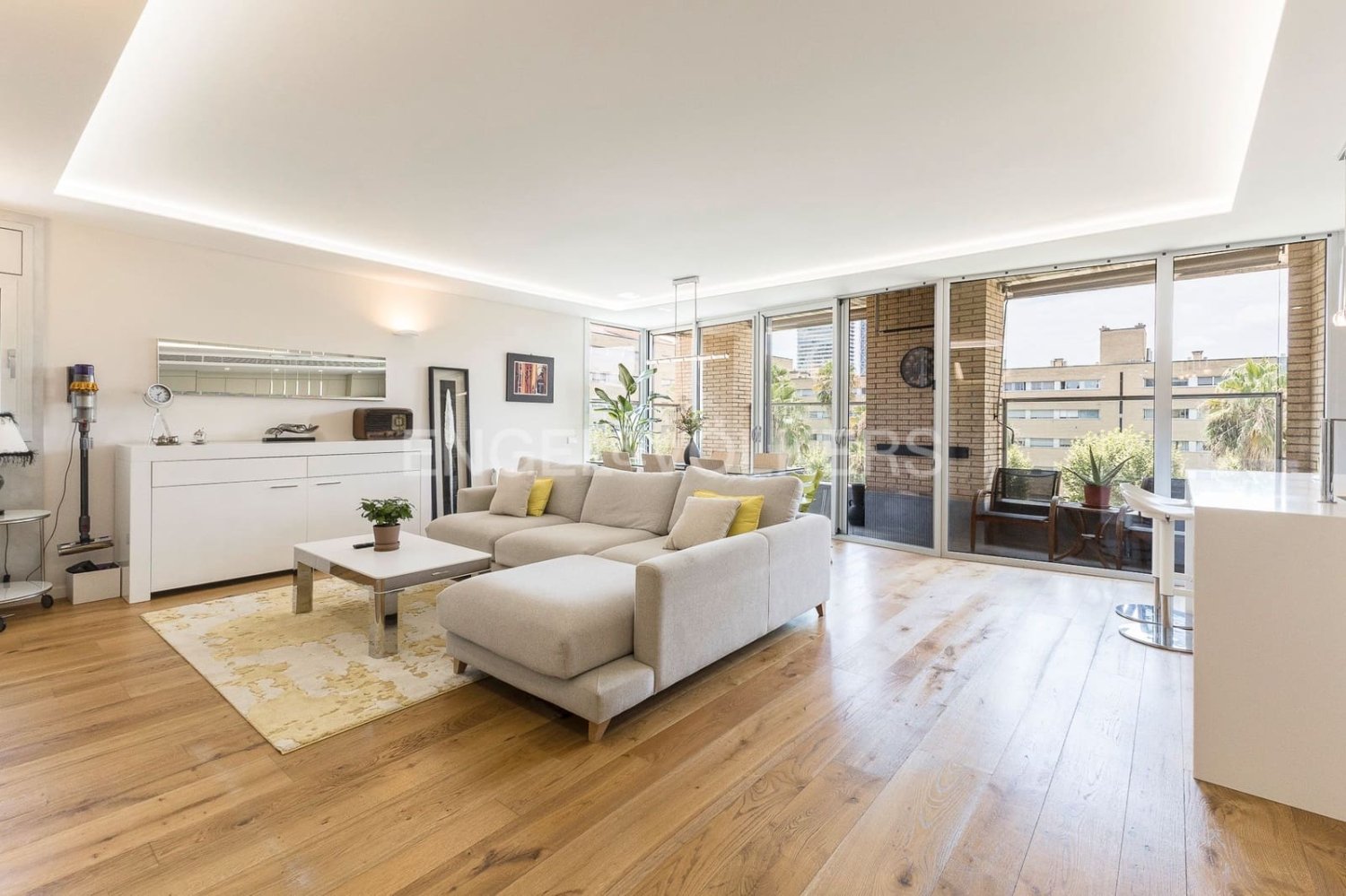 Квартира с 3 спальнями в Сан-Марти, Испания № 134344