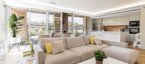 Квартира с 3 спальнями в Сан-Марти, Испания № 134344 31