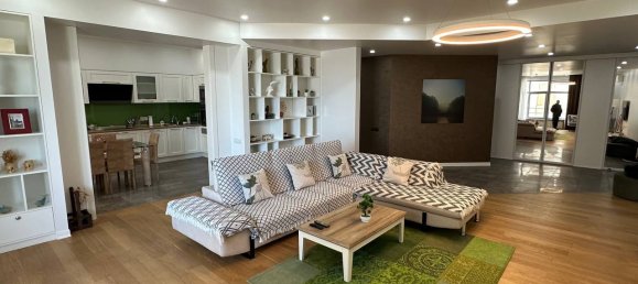 Apartamento de 3 dormitorios en Nasimi, Azerbaijan No. 1324 24