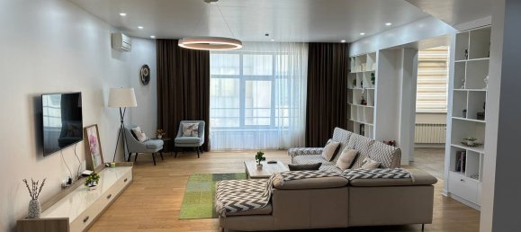 Apartamento de 3 dormitorios en Nasimi, Azerbaijan No. 1324 3