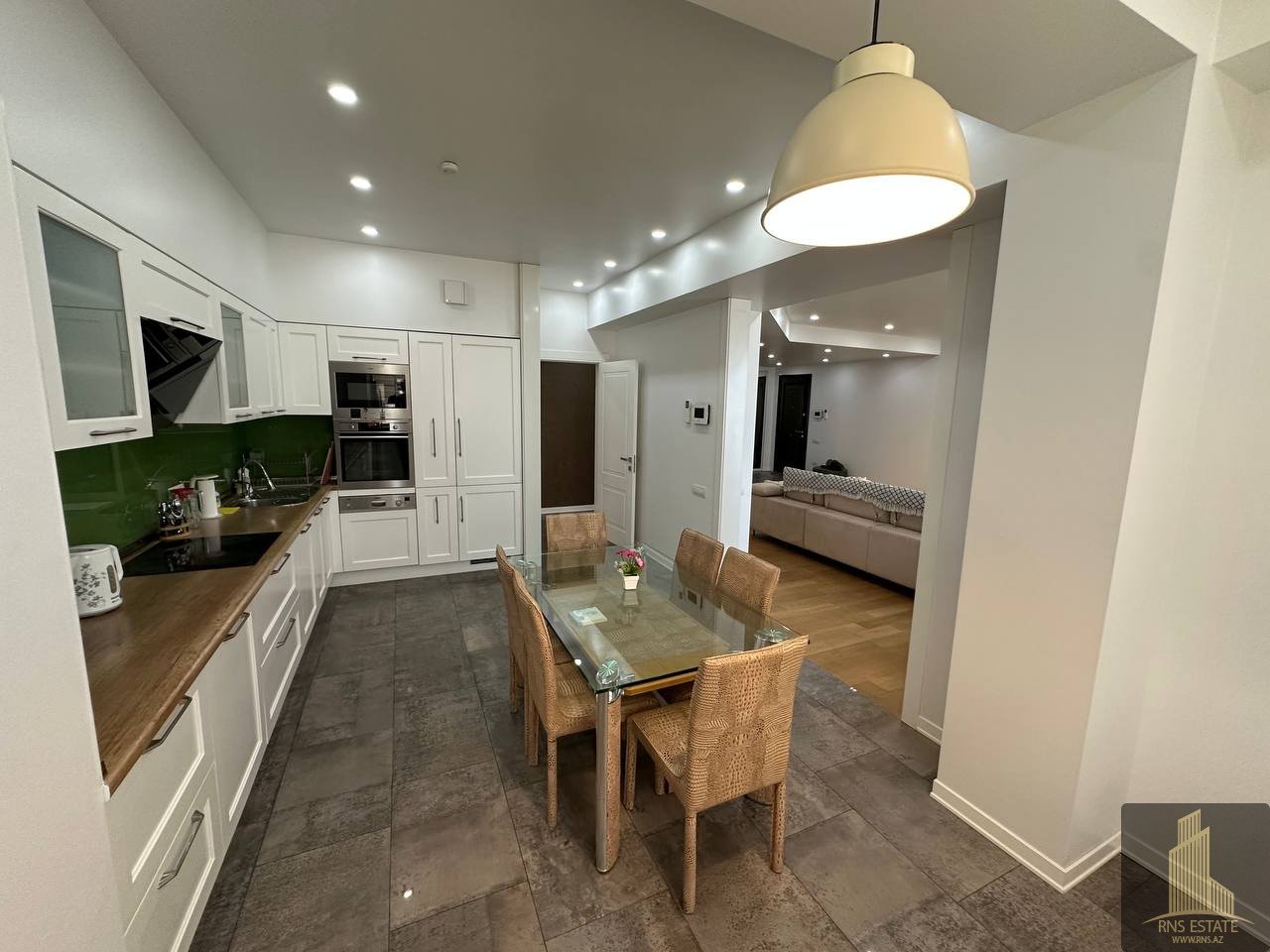 Apartamento de 3 dormitorios en Nasimi, Azerbaijan No. 1324