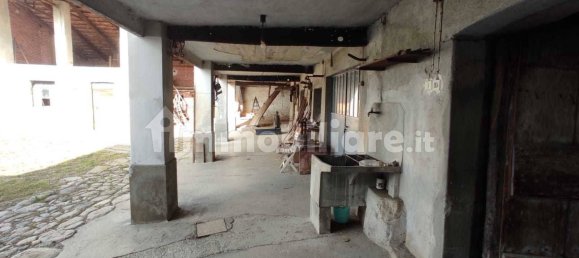 4 bedrooms Villa in Loranzè, Italy No. 276425 20