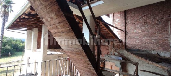 4 bedrooms Villa in Loranzè, Italy No. 276425 25