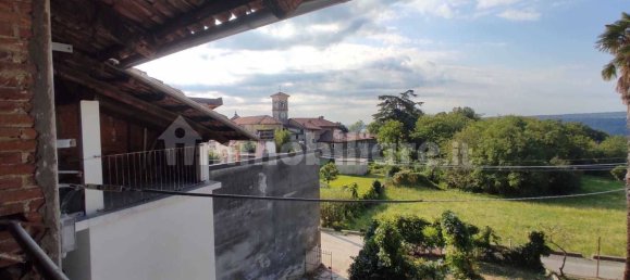 4 bedrooms Villa in Loranzè, Italy No. 276425 9