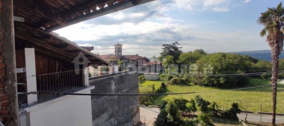 4 bedrooms Villa in Loranzè, Italy No. 276425 7