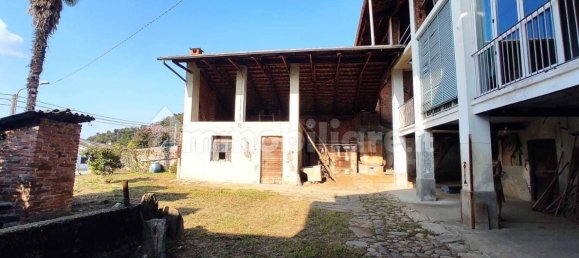 4 bedrooms Villa in Loranzè, Italy No. 276425 16