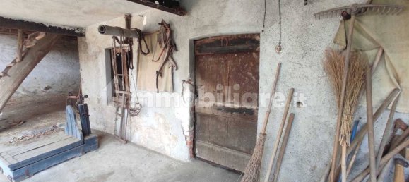 4 bedrooms Villa in Loranzè, Italy No. 276425 13