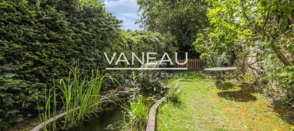 5 bedrooms House in Saint-Cloud, France No. 171024 9